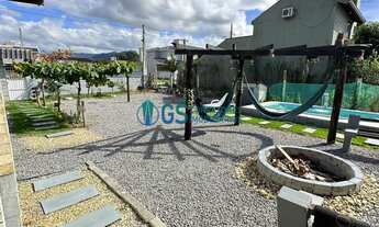 Imagem: Casa com 2 Kitnets, Piscina e Ampla Área