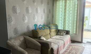 Imagem 4: Casa de 2 dormitórios de esquina com piscina e churrasqueira na Barra do Aririú - Palhoça