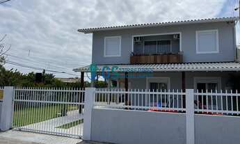 Imagem 2: Casa duplex mobiliada em terreno de esquina com 4 dormitórios, 1 suíte em excelente local