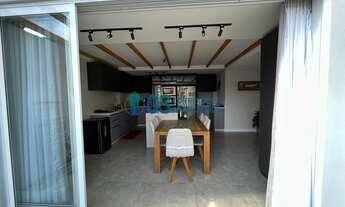 Imagem 7: Casa duplex mobiliada em terreno de esquina com 4 dormitórios, 1 suíte em excelente local