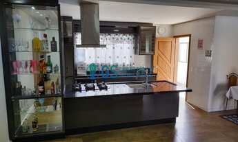 Imagem 3: Excelente casa duplex com 04 domritórios e piscina a 100 metros da Praia Pinheira/SC