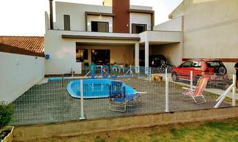 Imagem 5: Excelente casa duplex com 04 domritórios e piscina a 100 metros da Praia Pinheira/SC