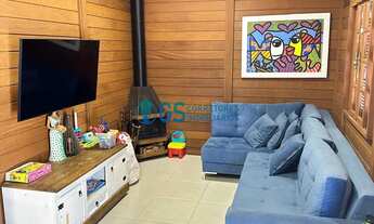 Imagem 7: Casa de madeira com 3 quartos, mobiliada e com piscina à venda na Praia da Pinheira! Aceit