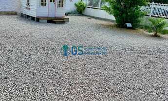 Imagem 6: Casa de madeira com 3 quartos, mobiliada e com piscina à venda na Praia da Pinheira! Aceit