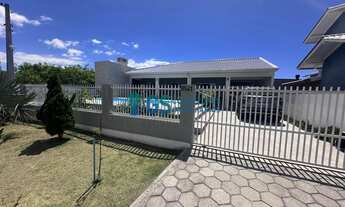 Imagem: Casa á venda com 03 dormitórios, piscina