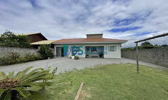 Imagem: Casa com três quartos na Pinheira