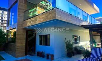 Imagem: Casa Alto Padrão - 3 Quartos - 2 Suítes