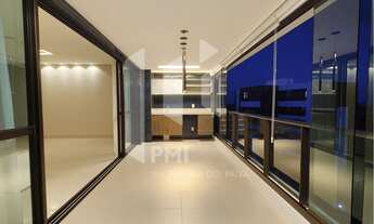 Imagem 5: Apartamento de 212 m² com 4 suítes, em andar alto e excelente ventilação, localizado em co