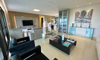 Imagem 3: Apartamento de 212 m² com 4 suítes, em andar alto e excelente ventilação, localizado no ex