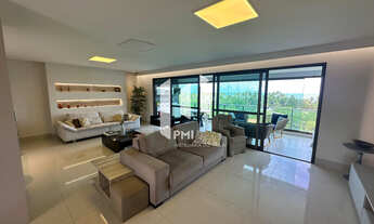 Imagem 2: Apartamento de 212 m² com 4 suítes, em andar alto e excelente ventilação, localizado no ex