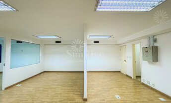 Imagem 2: Sala Comercial para alugar com 91m² e 2 vagas - R$4.457,77 - Eagle Point - Alphaville Indu