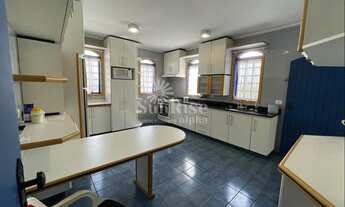 Imagem 3: Casa de alto padrão à venda com 1.120m² de terreno - 3 quartos e 4 vagas - 332,50 m² AC po