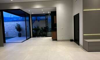 Imagem 4: Casa Térrea com 3 suítes á venda no bairro Jardim Itália, Cuiabá-MT