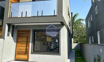 Imagem 2: Casa 3 dormitórios à venda no bairro Ingleses do Rio Vermelho - Florianópolis/SC