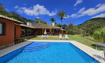 Imagem: Casa à venda no bairro Pedro do Rio - Petrópolis/RJ