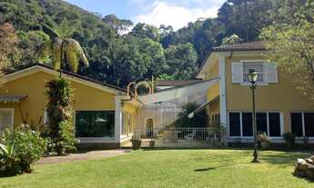 Imagem 2: Casa à venda no bairro Duchas - Petrópolis/RJ