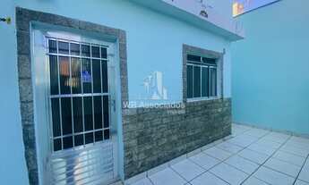 Imagem: Casa de fundos com 4 quartos para alugar