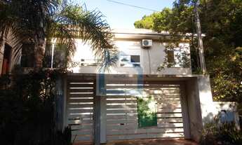 Imagem: Casa à venda no bairro Vinte e Cinco de