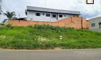 Imagem 6: Lote de 346,62 m² no Jardim Primavera – Esquina, Aclive e Excelente Localização