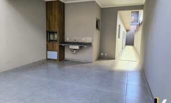 Imagem: Casa com Suíte e 2 Vagas para Locação