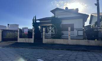 Imagem: Casa Semimobiliada no bairro Urussanguinha