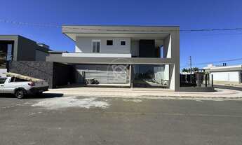 Imagem 2: Casa Alto Padrão no Açores com 3 suítes