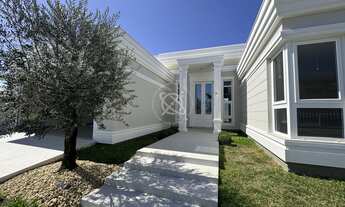 Imagem: Casa Neoclássica Alto Padrão