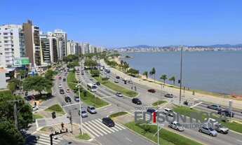 Imagem 3: Apartamento á venda no Centro em Florianópolis SC com 2 quartos sendo 1 suite com 2 vagas