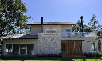 Imagem 3: Casa Alto Padrão em condomínio fechado com acesso a lagoa de Ibiraquera à venda