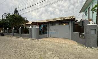 Imagem: Casa à venda no bairro Ingleses do Rio