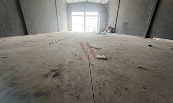 Imagem 6: Galpão novo com portas automatizadas no Residencial Acrópole II