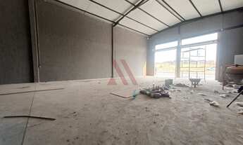 Imagem 3: Galpão novo com portas automatizadas no Residencial Acrópole II