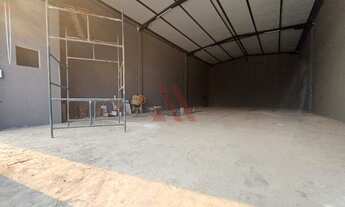 Imagem 4: Galpão novo com portas automatizadas no Residencial Acrópole II