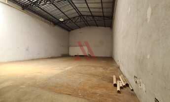 Imagem 3: Galpão amplo, com salas administrativas, Parque Santa Cecília em Goiânia!