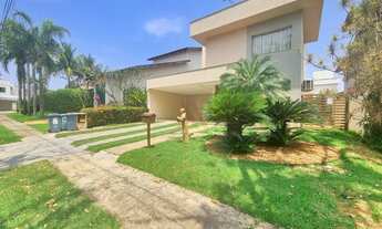 Imagem: Sobrado completo em armários no Portal