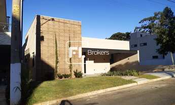 Imagem 2: Valville 02, 4 dormitórios, 4 suíte, 5 banheiro, 6 vagas na garagem, 200M² de Área Constru