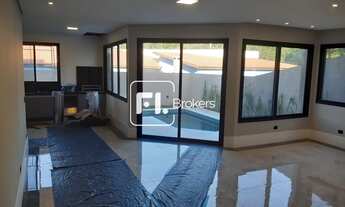 Imagem 6: Valville 02, 4 dormitórios, 4 suíte, 5 banheiro, 6 vagas na garagem, 200M² de Área Constru