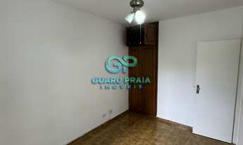 Imagem 6: 2 dormitórios, sala para 2 ambientes com sacada, vaga de garagem