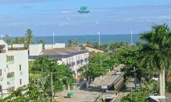 Imagem: 3 dormitórios com armários, sendo 2 suítes