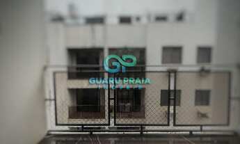 Imagem 7: 3 quartos, sala para 2 ambientes com sacada, reformado, piso em porcelanato, cozinha com a