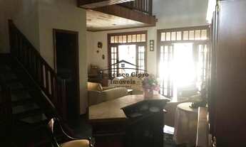 Imagem 2: Casa Sobrado, 4 dormitórios, 1 suítes, 1 banheiros, 2 vagas na garagem