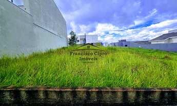 Imagem: Terreno à venda no bairro Residencial Village