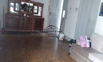 Imagem: Casa à venda no bairro Centro - Guaratinguetá/SP