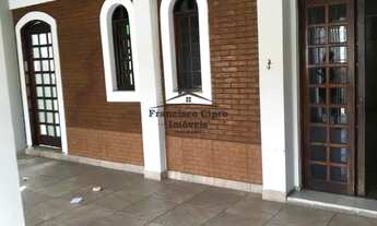 Imagem: Casa à venda no bairro Parque São Francisco