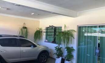 Imagem: Casa à venda no bairro Vila dos Comerciários