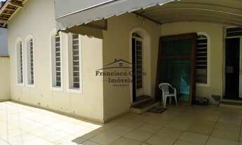 Imagem: Casa à venda no bairro Campo do Galvão