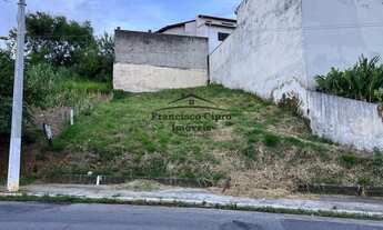 Imagem: Terreno à venda no bairro Portal das Colinas