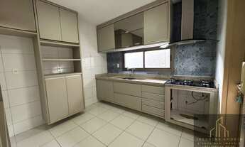 Imagem 3: Casa Alto Padrão no Sim com os móveis planejados