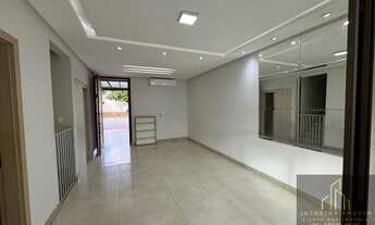 Imagem 2: Casa Alto Padrão no Sim com os móveis planejados