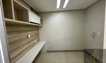 Imagem 4: Casa Alto Padrão no Sim com os móveis planejados